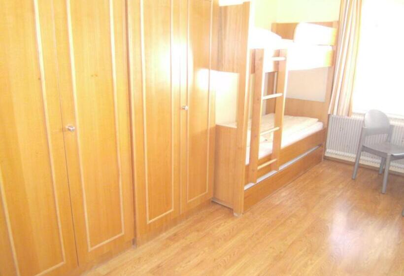 הוסטל Jugend  Und Familiengästehaus Heiligenblut