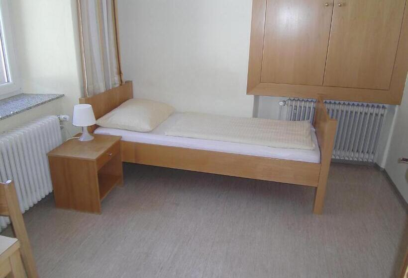 הוסטל Jugend  Und Familiengästehaus Heiligenblut