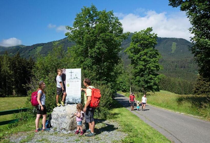 Alpenhotel & Aparthotel Lanz