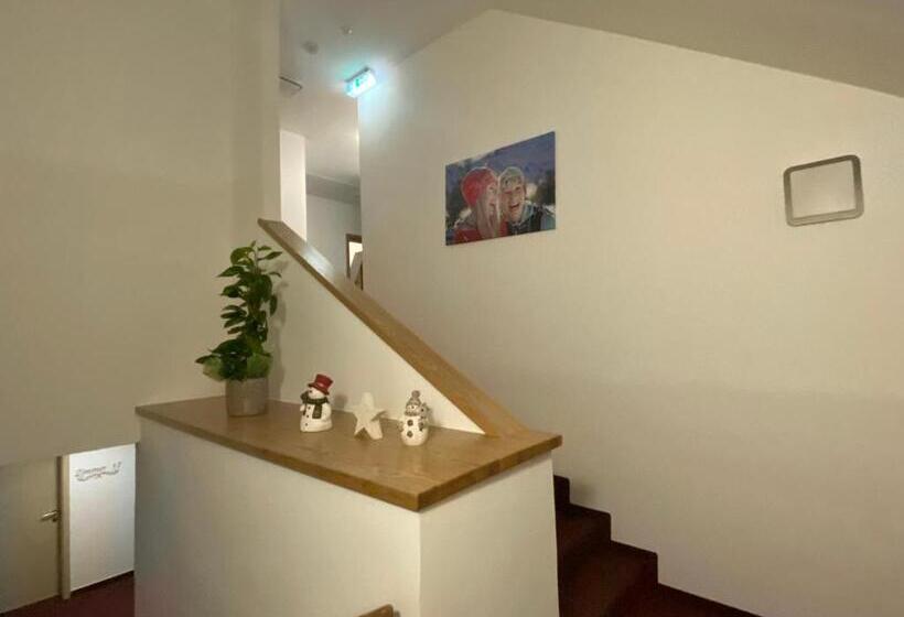 Alpenhotel & Aparthotel Lanz