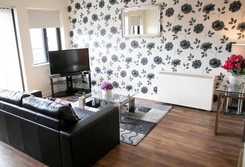 Arch House B&b & Apartments