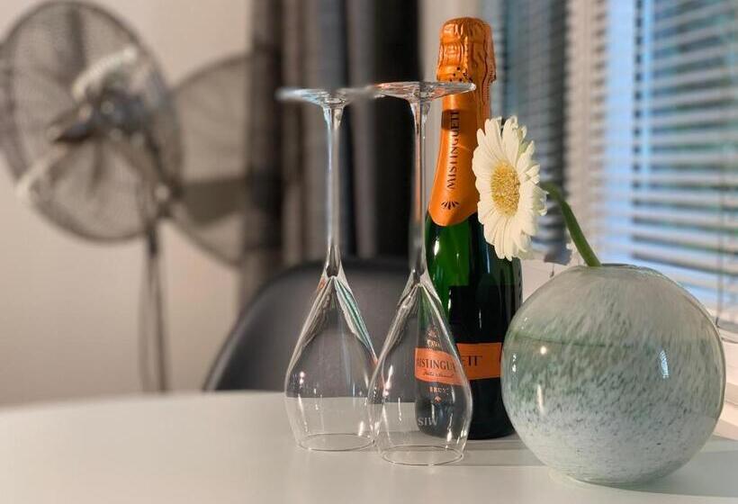 B&b Yellow Submarine