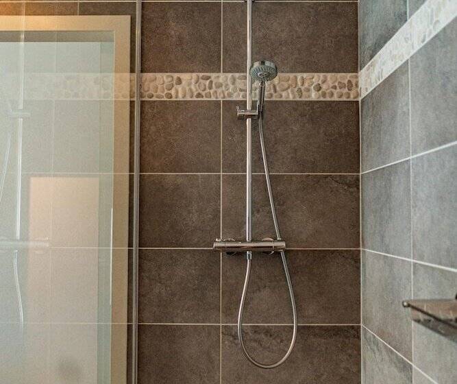 ベッドアンドブレックファースト Abalona Hotel & Apartments