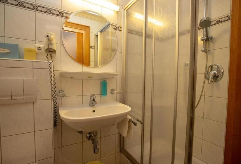 تختخواب و صبحانه Alpenresidenz Trisanna