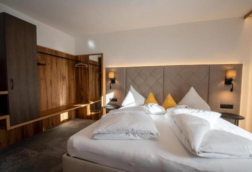 مبيت وإفطار Alpenresidenz Trisanna