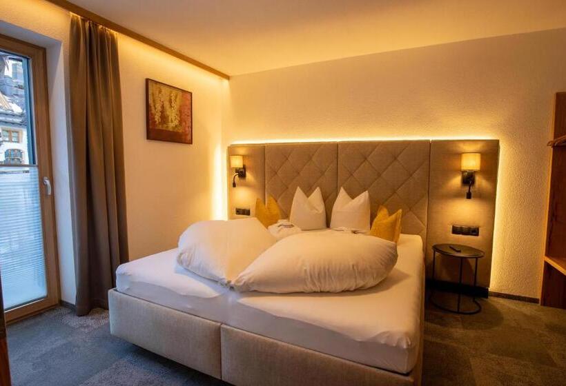 تختخواب و صبحانه Alpenresidenz Trisanna