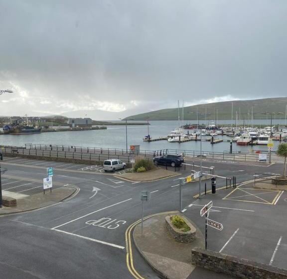 住宿加早餐  Dingle Marina Lodge