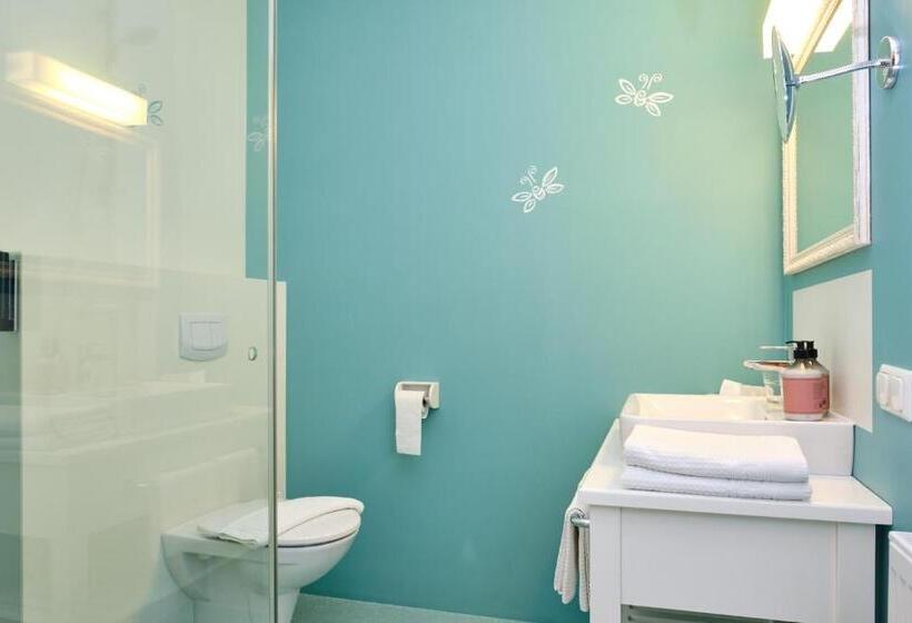 Bed and Breakfast Domizil Gols, Boutique