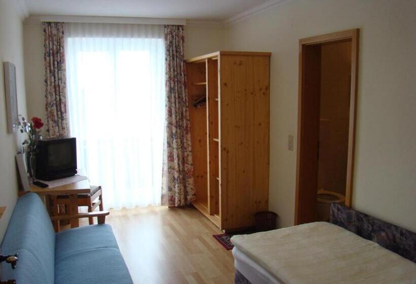 צימר Haus Alpina