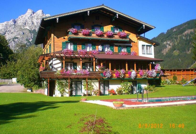 مبيت وإفطار Haus Alpina