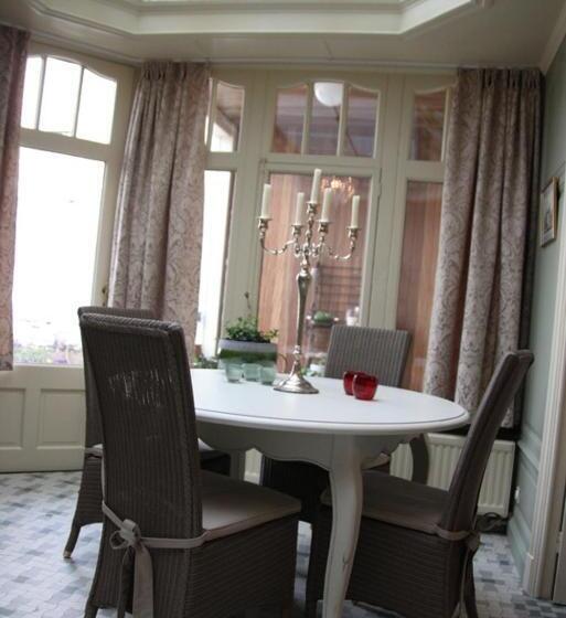 مبيت وإفطار La Porte Cochère