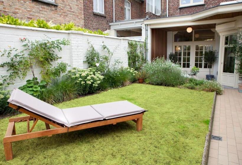 مبيت وإفطار La Porte Cochère