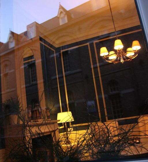 مبيت وإفطار La Porte Cochère