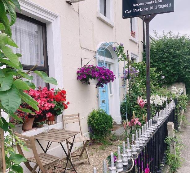 ベッドアンドブレックファースト Mulgrave Lodge