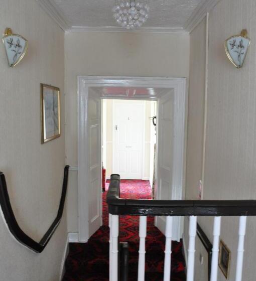 ベッドアンドブレックファースト Mulgrave Lodge