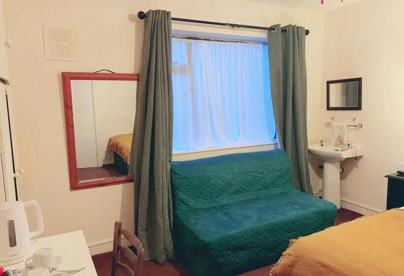 ベッドアンドブレックファースト Mulgrave Lodge