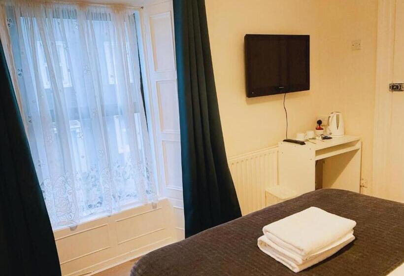 ベッドアンドブレックファースト Mulgrave Lodge