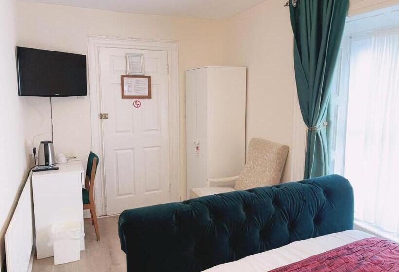 ベッドアンドブレックファースト Mulgrave Lodge