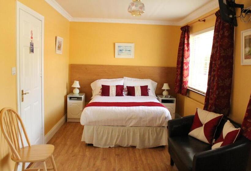 تختخواب و صبحانه Seacourt Accommodation Tramore Adult Only