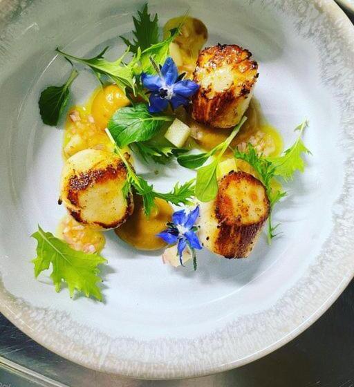 צימר The Baytree Restaurant & Guesthouse