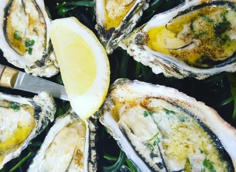 צימר The Baytree Restaurant & Guesthouse