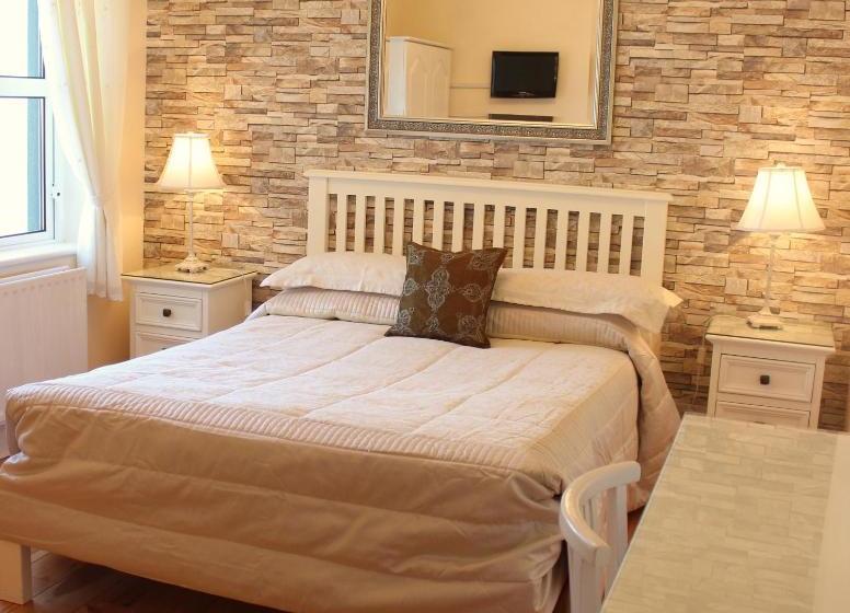 مبيت وإفطار The Cove Lodge