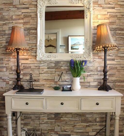 مبيت وإفطار The Cove Lodge