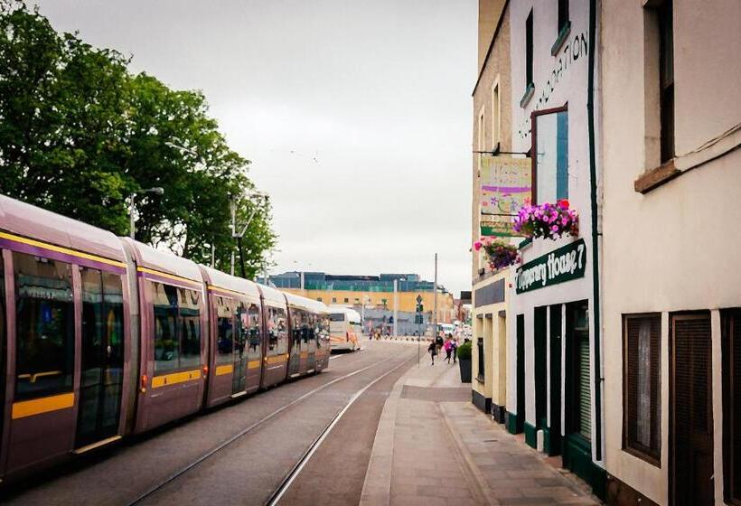 צימר Tipperary House Dublin