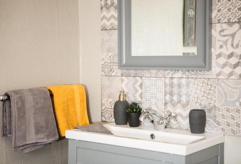 צימר Tipperary House Dublin