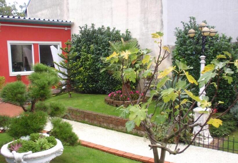 مبيت وإفطار Villa Angelina