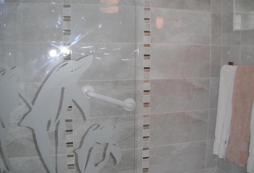 Castlemaine House B&b