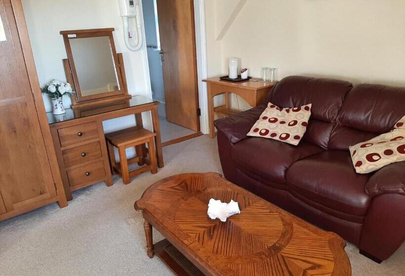 Channel View Bed & Breakfast