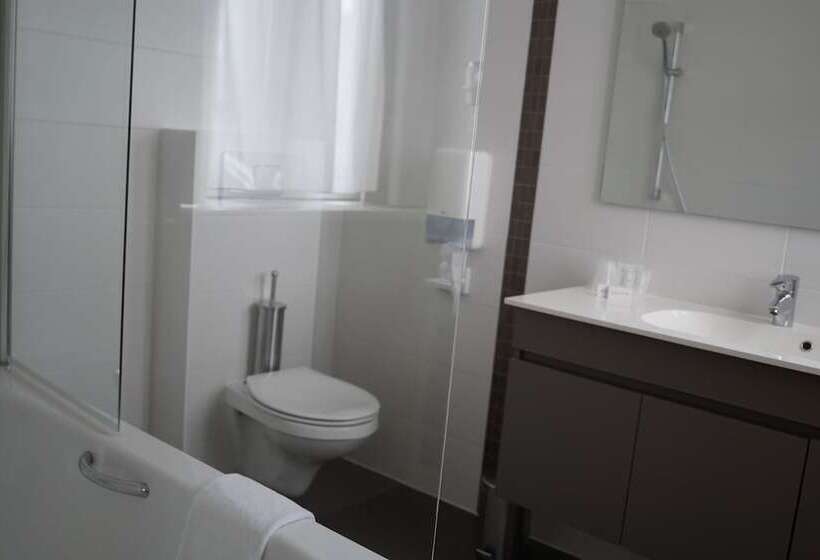 Corner House By Wp Hotels