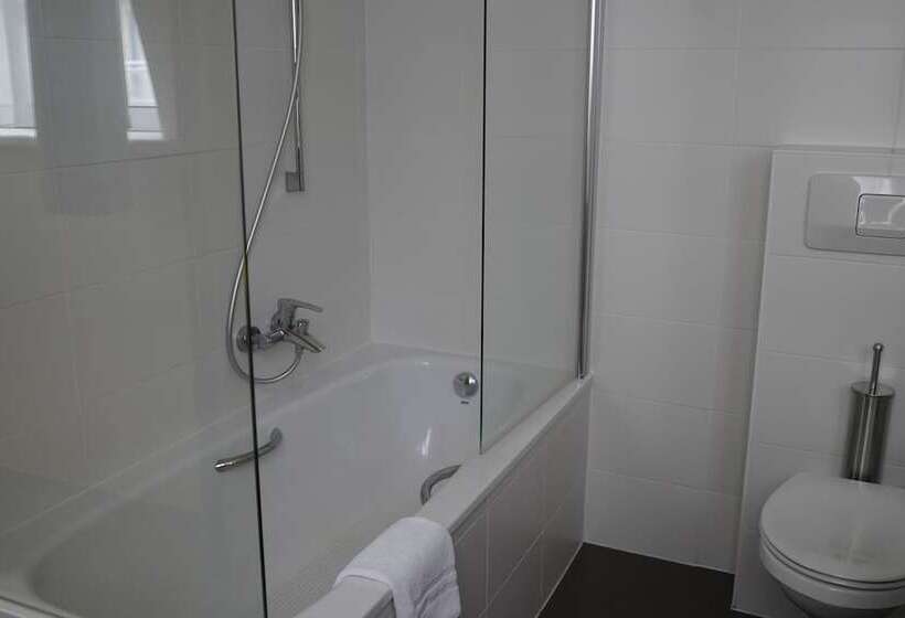 Corner House By Wp Hotels