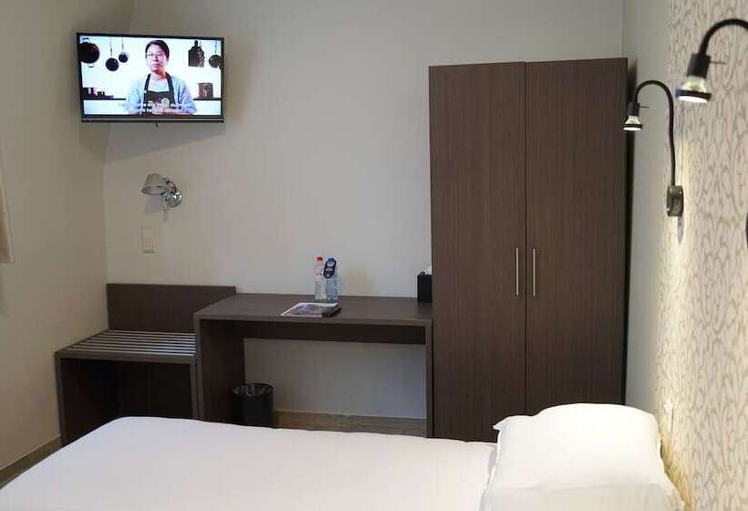 Corner House By Wp Hotels