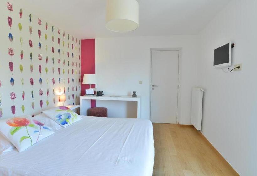 Durbuy ô Restaurant Hotel Recharge Electric Car