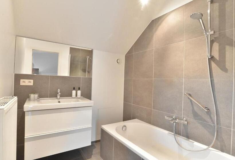 Durbuy ô Restaurant Hotel Recharge Electric Car