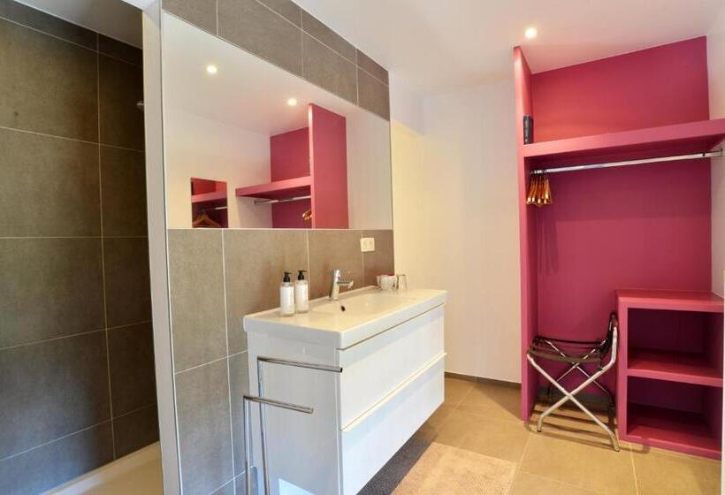 Durbuy ô Restaurant Hotel Recharge Electric Car