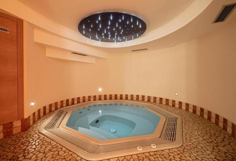 Enzian & Apartmenthotel Johannes