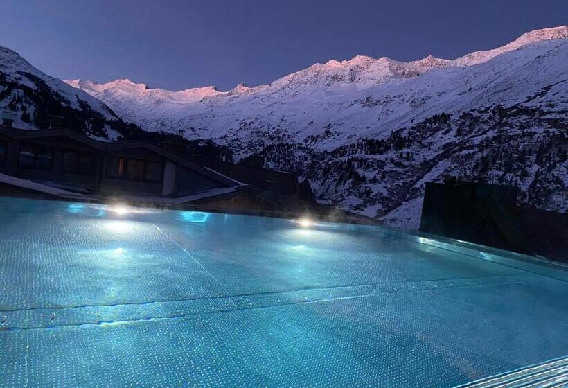 Enzian & Apartmenthotel Johannes