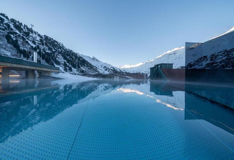 Enzian & Apartmenthotel Johannes