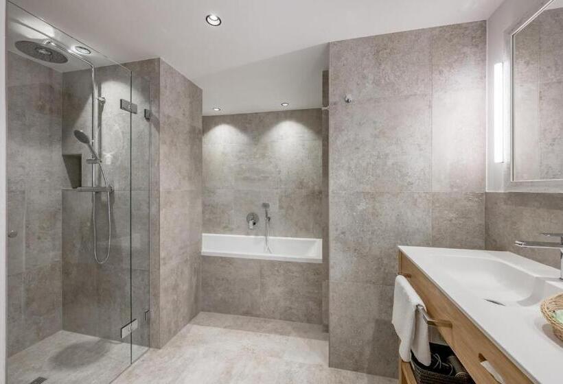 Enzian & Apartmenthotel Johannes