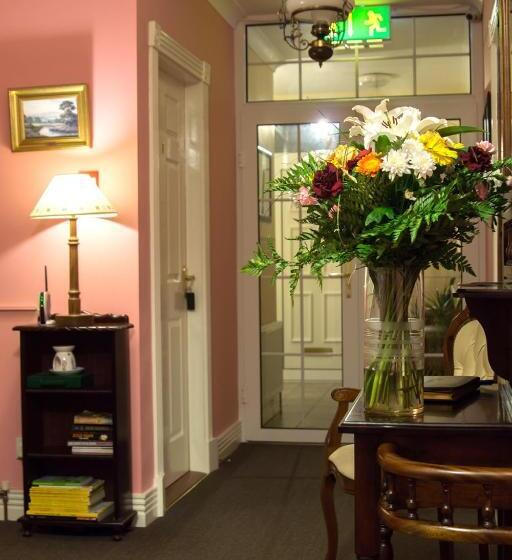 Grove House Bed & Breakfast