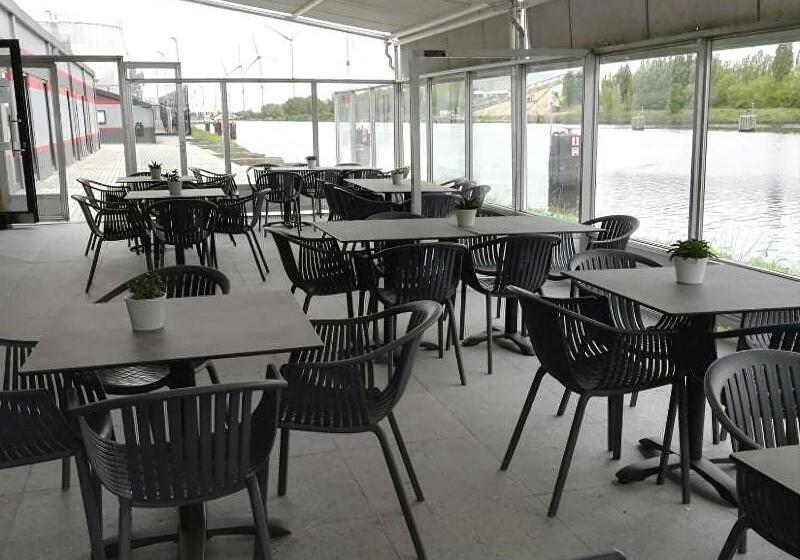 Herdersbrug Youth Hostel