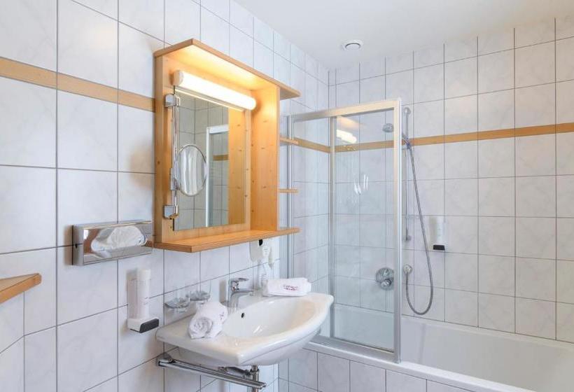 Отель Alpenrose