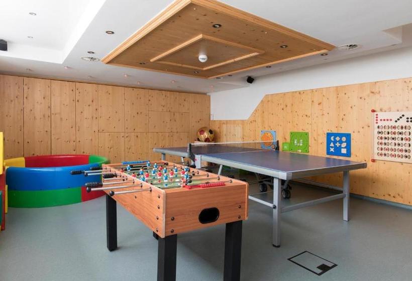 Отель Alpenrose