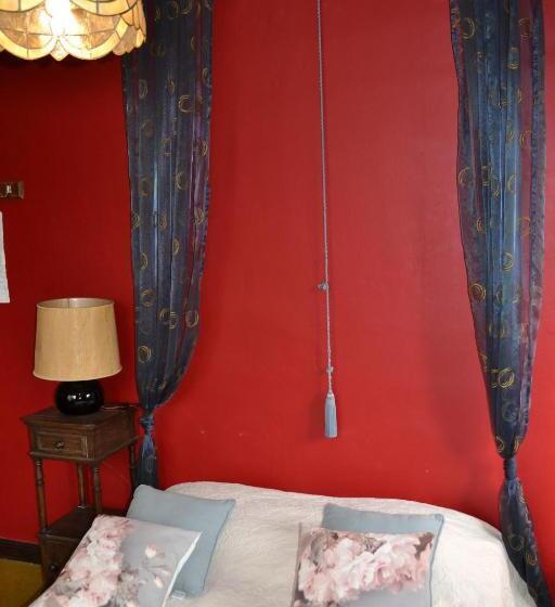 Отель Auberge Au Naturel Des Ardennes