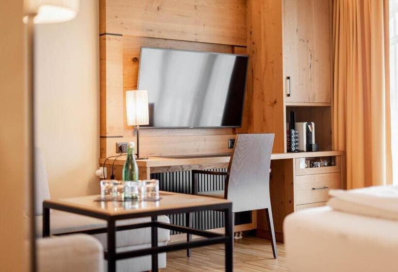 Отель Avita Resort Bad Tatzmannsdorf