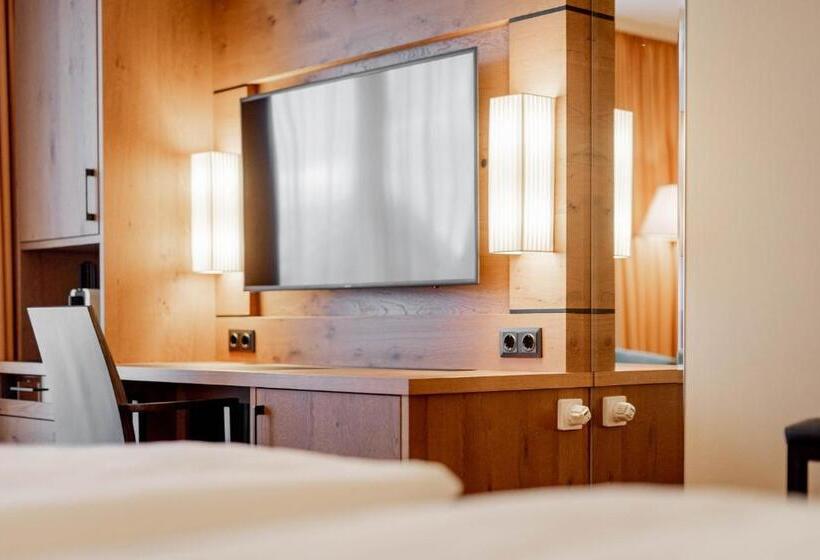 Отель Avita Resort Bad Tatzmannsdorf