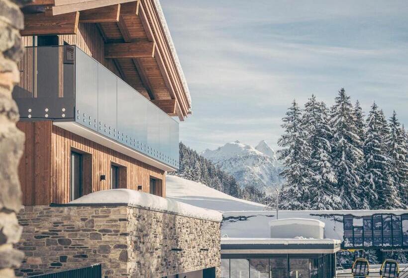 Отель Bergkristall Zillertal   Adults Only 16 Years Plus